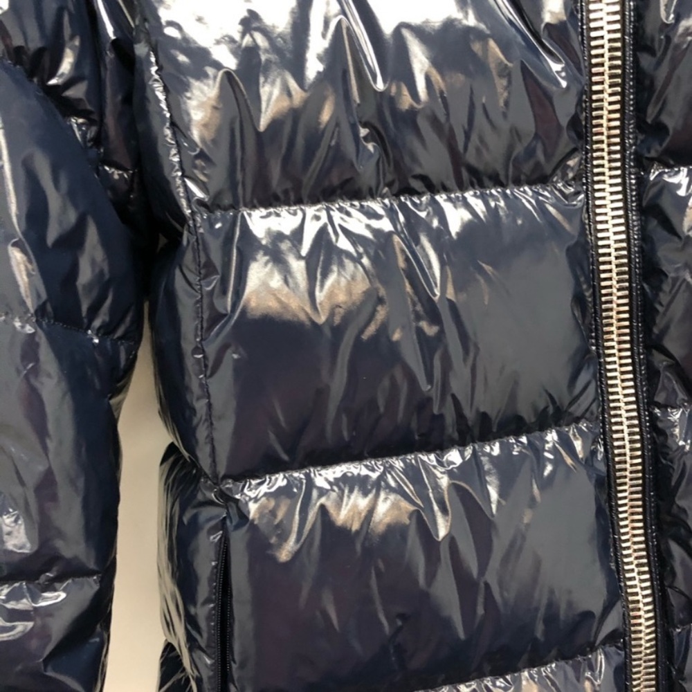 Coat - Picture 5 of 6